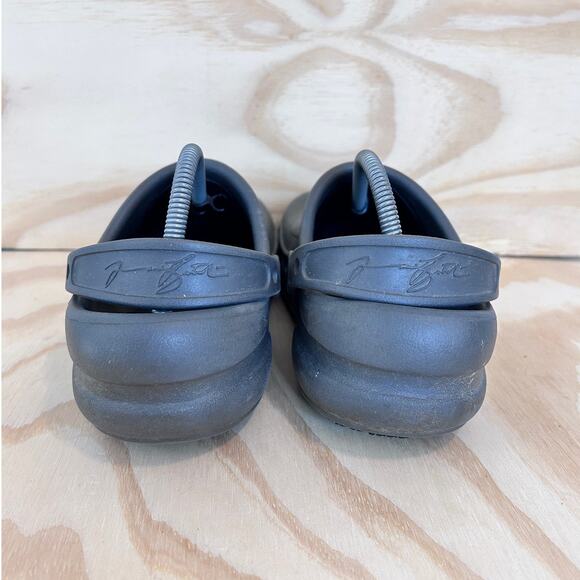 Crocs - Bistro Clogs - Sandals - Gray - Men\'s - 10